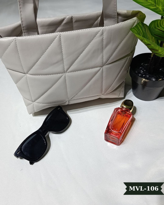 Kapitone Kabartmalı Puf Deri Çanta